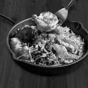Butter Pepper Garlic Prawns & Crab Meat