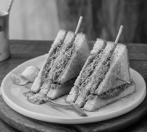 Tandoori Paneer Sandwich