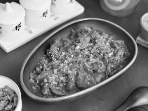Shredded Lamb In Hot Garlic Sauce