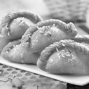 Kesar Gujiya