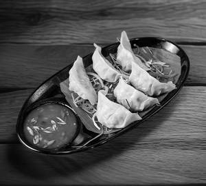 Cheese steam momo