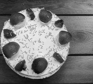 Vanilla Gulab Jamun Cake [600 g]