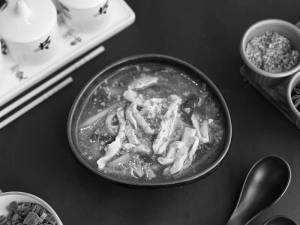 Chicken Noodle Soup With Burnt Garlic