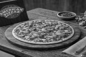 Spicy Prawns Thin Crust Pizza [8 Inches]