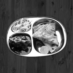 5 Roti With Mutton Curry Thali
