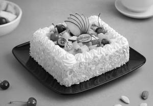 Fresh Fruit Cake