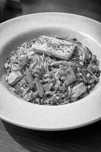 Street-style Pad Thai Noodle-chicken