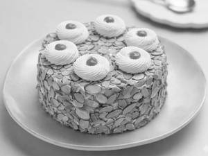 Almond Honey Vanilla Cake [500g]