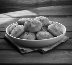 Suji Appe [8 Pieces]