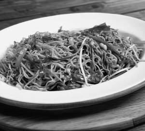 Egg Chicken hong kong chowmein