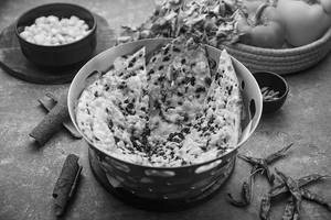 Olive Cheese Naan