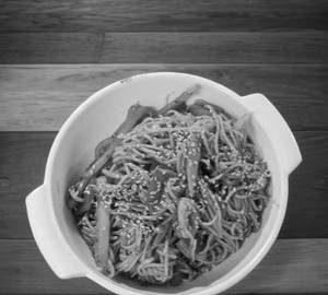 Chilli garlic noodles