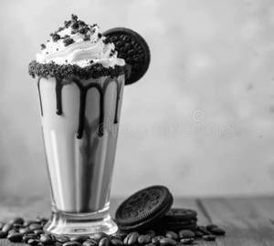 Brown Fraffic Cold Coffee