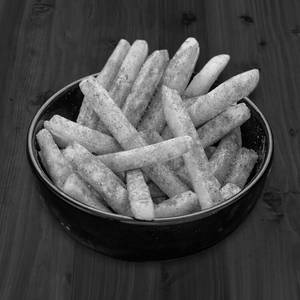 Chilli Garlic Fries [175 G] With Mayo Dip.
