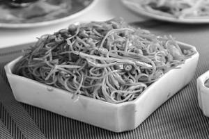 Veg Chilli Garlic Noodles
