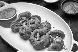 Tandoori Hariyali Paneer Momos