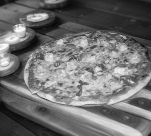 Four cheese pizza