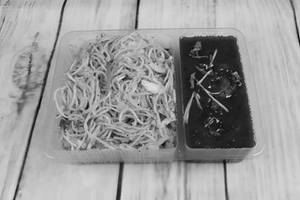 Veg Chowmein With Veg Manchurian (1 Bowl
