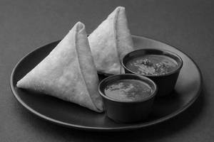 Irani Veg Kheema Samosa