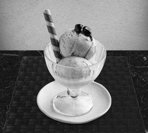 3 Very Berries Ice Cream (2 Scoops)