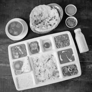 Zafrani Thali