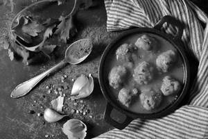 Vegetables Balls In Hot Garlic Sauce