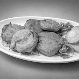 Onion Bajji 4Pc