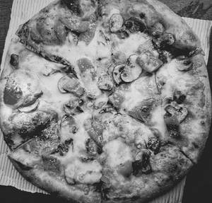 Fiery Jaimaican Pizza