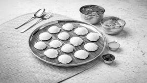 Button Idli