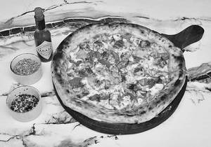 Paneer Tikka Fusion Pizza