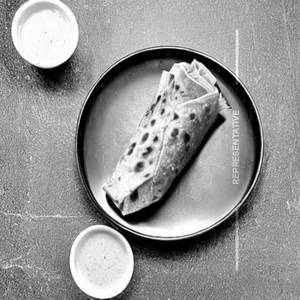 Chapathi paneer roll [rolls]