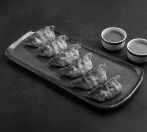 Fried Momos [8 Pieces]                