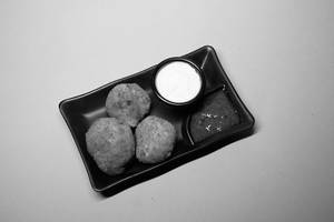 Paneer Kurkure Momos 8 pcs