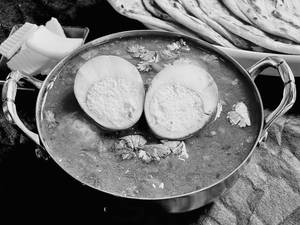 Egg Curry With Gravy [Single]
