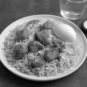 Boneless Chicken Biryani With Egg