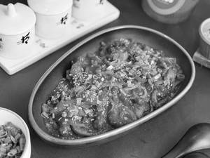 Shredded Lamb In Hot Garlic Sauce
