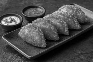 Veg Kurkure Momos