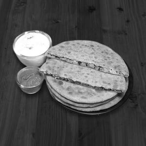 Subzi Paratha [2 Pieces]