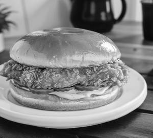 Classic chicken burger