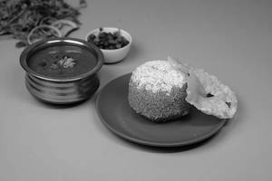 1 Chemba Puttu With Kadala Curry Combo