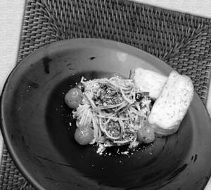 Aglio olio (spaghetti)
