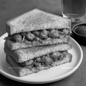 Chicken Shezwan Sandwich