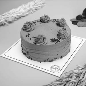 Classic Chocolate Cake - 500 G