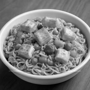 Veg Paneer Maggie