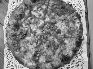 Butter Paneer Pizza