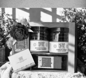 Vegan Small Wooden Hamper 1