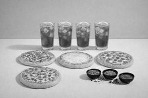 4 Pizzas + 4 Ice Teas.