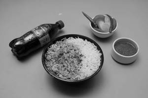 Paneer Bhurji Rice Bowl + Soft Drink (250 Ml)