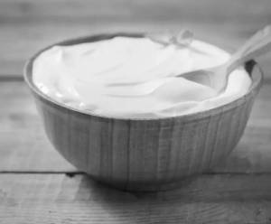 Plain curd (dahi)