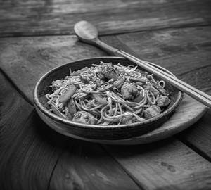 Schezwan Chicken Noodles
